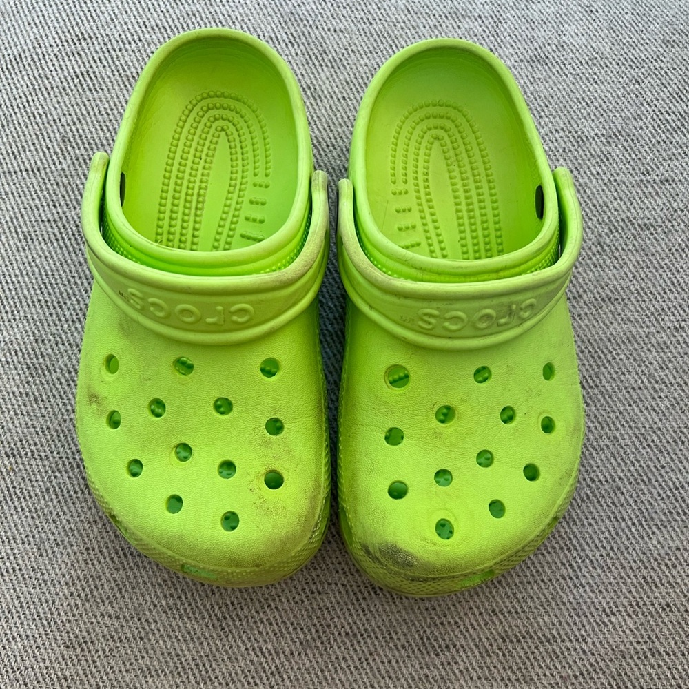 Lime Green Crocs (Girls)